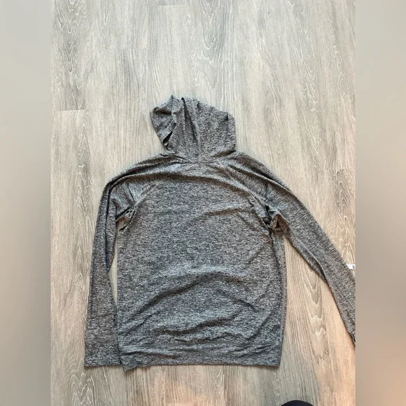 Cyclebar & Beyond Yoga Hoodie, size Medium - Picture 6 of 6